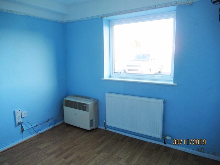 2 Bedroom Flat To Rent In Ty Arfon, Tywyn, LL36