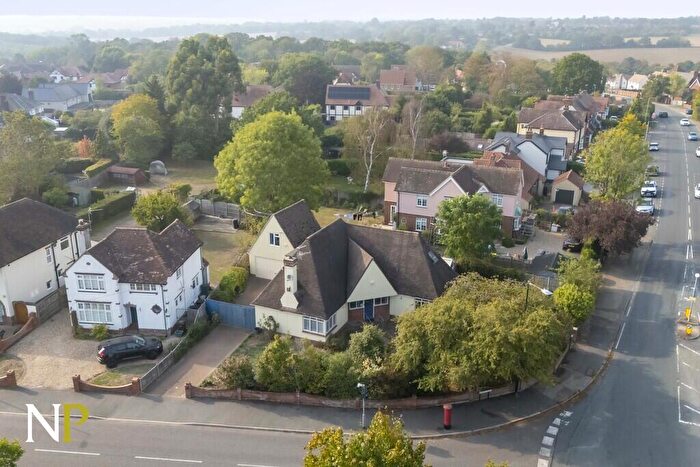 2 Bedroom Chalet For Sale In Braiswick, Colchester, CO4