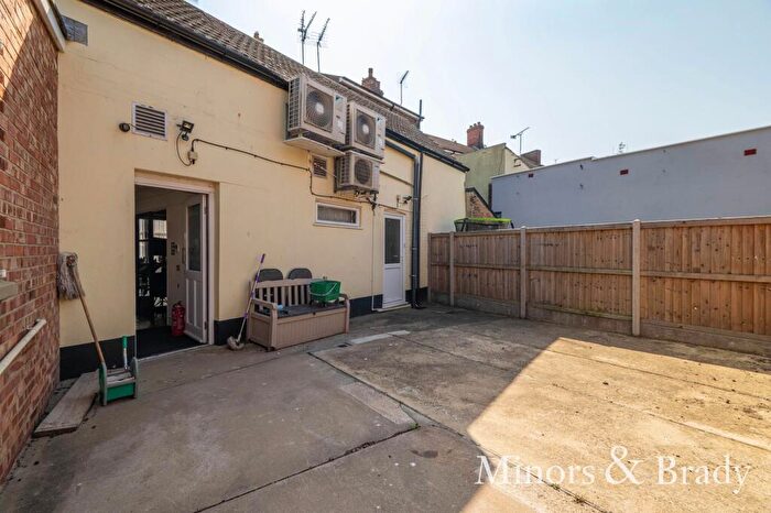 2 Bedroom Flat To Rent In St. Peters Street, Lowestoft, NR32