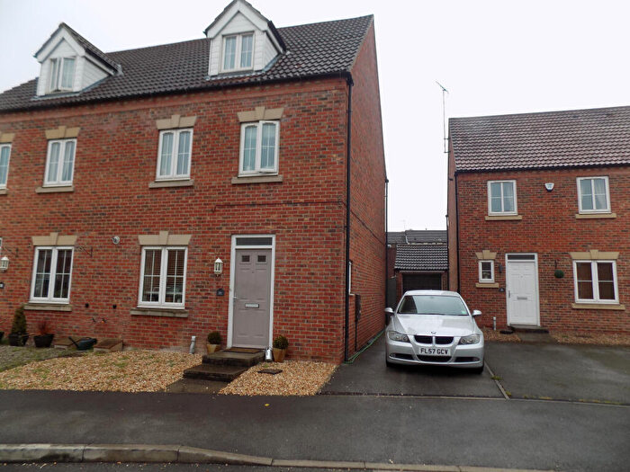 4 Bedroom Semi-Detached House To Rent In Kensington Way, Worksop, S81