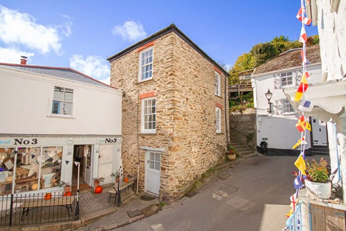 3 Bedroom End Terrace House For Sale In Bull Hill, Fowey, PL23