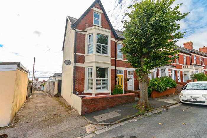 4 Bedroom End Of Terrace House For Sale In Canon Street, Barry, CF62