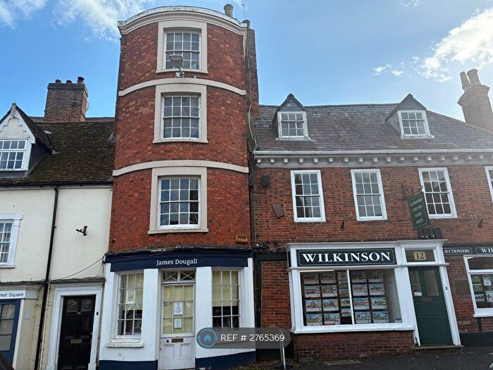 1 Bedroom Flat To Rent In Market Square, Winslow, Buckingham, MK18