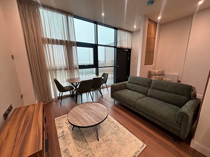 2 Bedroom Property To Rent In Triskelion Way, Liverpool, L3