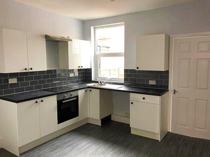 3 Bedroom Terraced House To Rent In Cannon Street, Nottingham, NG5