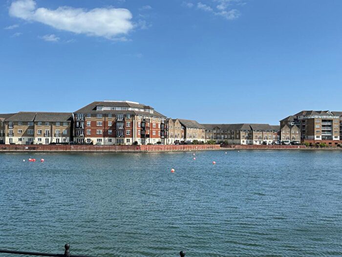 2 Bedroom Apartment To Rent In Harbour View, Long Beach View, Sovereign Harbour North, Eastbourne, BN23