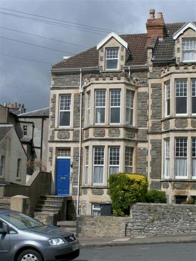 3 Bedroom Flat To Rent In Luccombe Hill, Redland, Bristol, BS6