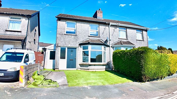 2 Bedroom Semi-Detached House For Sale In Waunborfa Road, Cefn Fforest, NP12