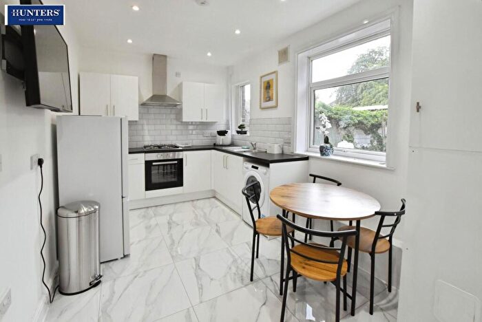 3 Bedroom House To Rent In Hempdyke Road, Scunthorpe, DN15
