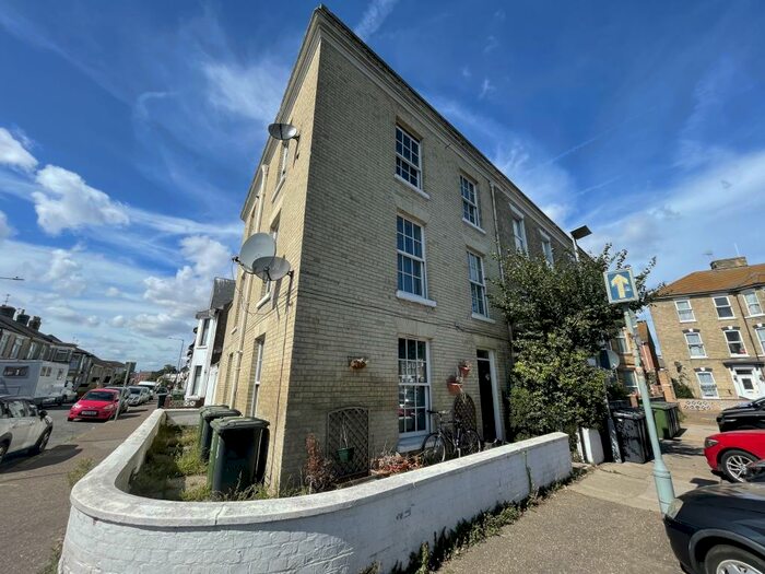 1 Bedroom Flat To Rent In Kent Square, Great Yarmouth, NR30