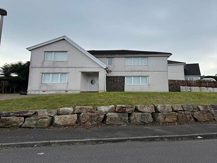 4 Bedroom Detached House To Rent In Llys Gwyn Hendre Park Llangennech Llanelli, SA14