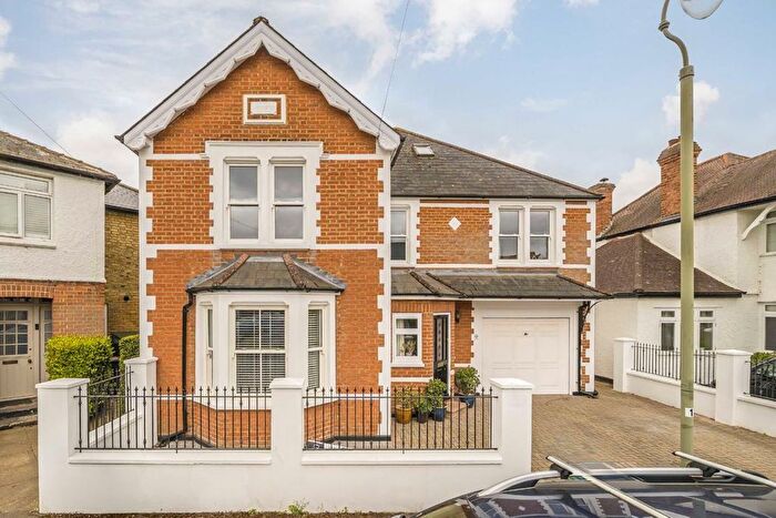 5 Bedroom Detached House For Sale In Summer Gardens, East Molesey, KT8