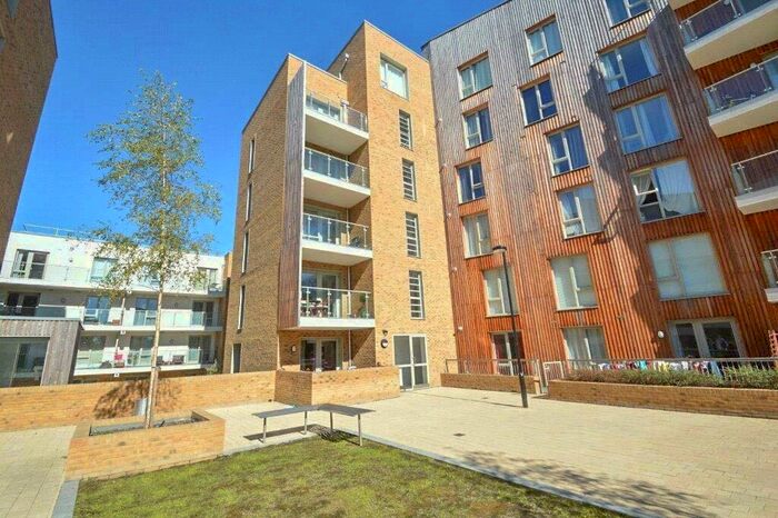 1 Bedroom Apartment To Rent In Trent House, Kidwells Close, Maidenhead, Berkshire, SL6