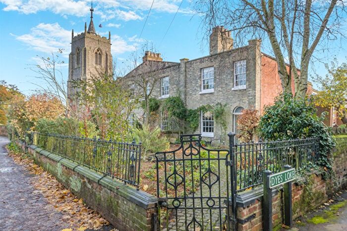 4 Bedroom End Of Terrace House For Sale In Church Terrace, Aylsham, Norwich, NR11