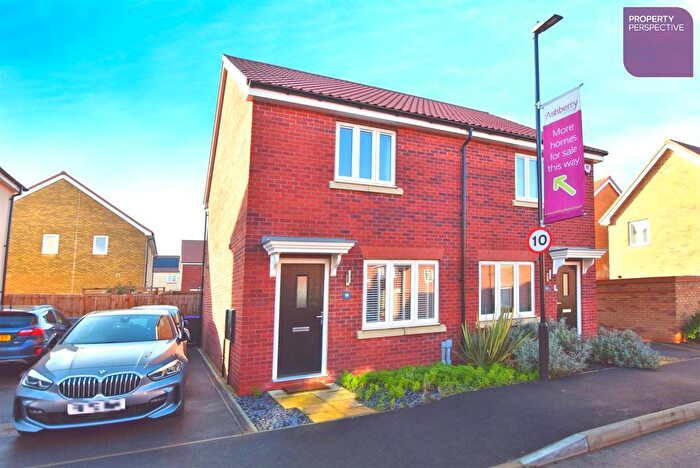 2 Bedroom Semi-Detached House For Sale In Lingfield Park, Bourne, PE10