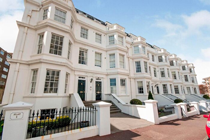 2 Bedroom Apartment To Rent In Silverdale Road, Eastbourne, BN20
