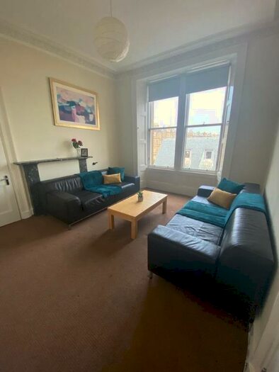 5 Bedroom Flat To Rent In Morningside Road, Morningside, Edinburgh, EH10