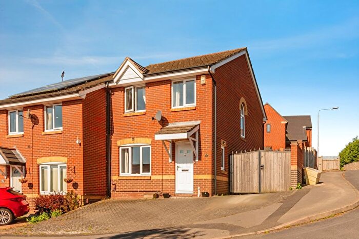 3 Bedroom Semi-Detached House For Sale In Beeston Close, Bestwood Village, Nottingham, Nottinghamshire, NG6