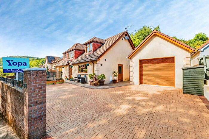 4 Bedroom Detached Bungalow For Sale In Griffin Rise, Treharris, CF46