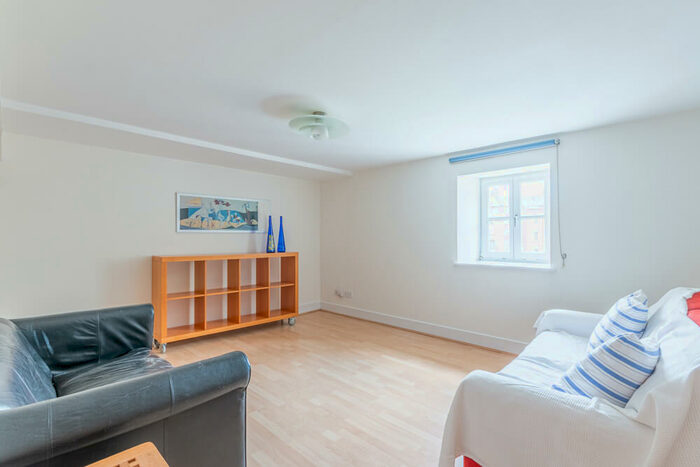 2 Bedroom Flat To Rent In Great Junction Street Edinburgh United Kingdom, EH6