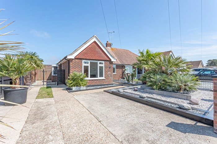 2 Bedroom Bungalow For Sale In Edward Drive, Birchington, Kent, CT7