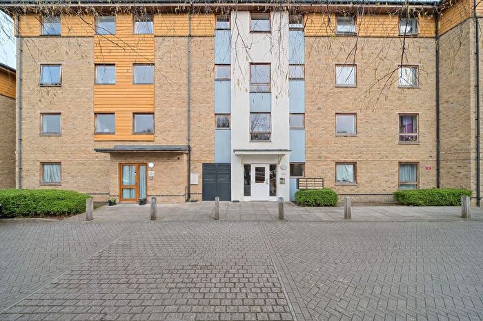 2 Bedroom Flat For Sale In Simpson Close, Colclough Court, CR0