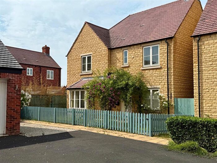 4 Bedroom Detached House For Sale In Ridge Close, Mickleton, Chipping Campden, GL55