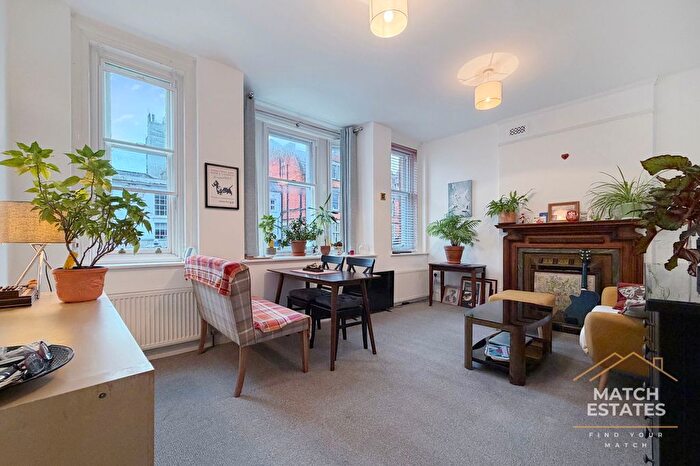 3 Bedroom Maisonette For Sale In Sandgate Road, Folkestone, Kent, CT20