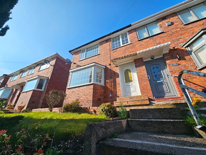 3 Bedroom House To Rent In Edale Road, Birmingham, B42