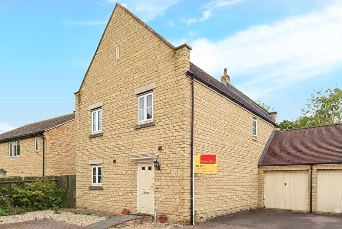 4 Bedroom Detached House To Rent In Deer Park, Witney, OX28