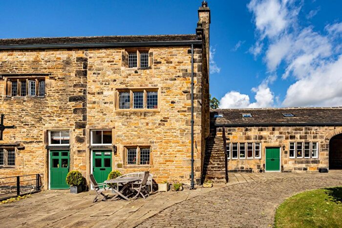 1 Bedroom Character Property For Sale In Kennelman's Cottage, HD6