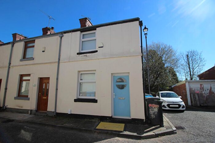 2 Bedroom Terraced House To Rent In Copster Place, Oldham, OL8