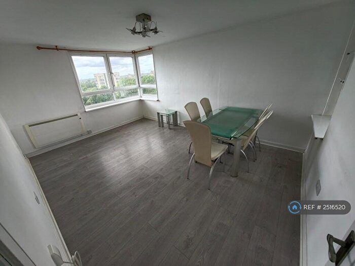 2 Bedroom Flat To Rent In Messer Court, Croydon, CR0