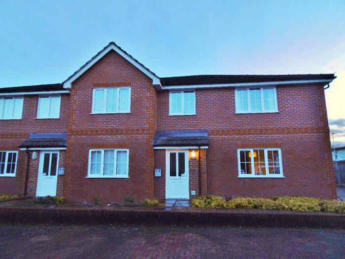 1 Bedroom Flat To Rent In Dundee Gardens, Basingstoke, RG22