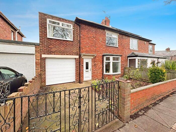 3 Bedroom Semi-Detached House For Sale In Burnbank Avenue, Whitley Bay, NE25