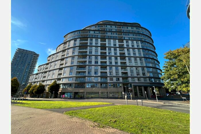 2 Bedroom Flat To Rent In Centrium, Station Approach, Woking, GU22
