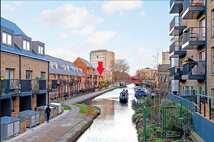 1 Bedroom Apartment For Sale In Royal Victor Place, Old Ford Road, E3