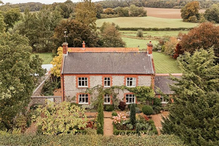4 Bedroom Detached House For Sale In Blakeney Road, Letheringsett, Holt, Norfolk, NR25