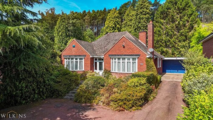3 Bedroom Bungalow For Sale In Lichfield Road, Hopwas, Tamworth, Staffordshire, B78