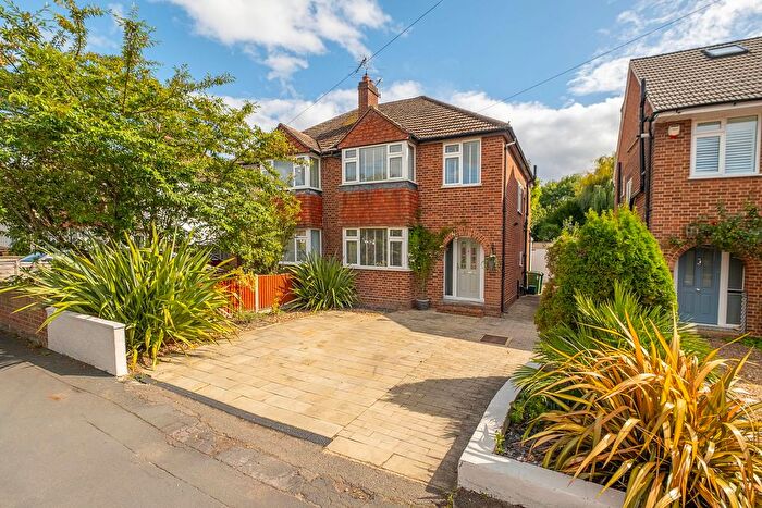 3 Bedroom Semi-Detached House For Sale In Squires Bridge Road, Shepperton, TW17