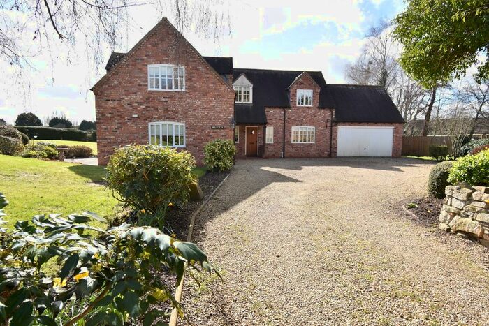 3 Bedroom Detached House For Sale In Hacketts Lane, Eckington, Pershore, WR10