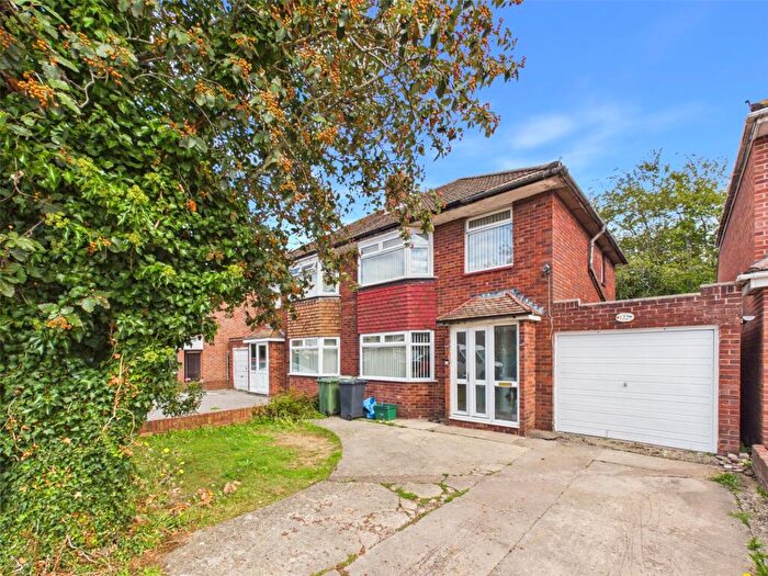 3 Bedroom Semi Detached House For Sale In Lavington Drive, Longlevens, Gloucester, Gloucestershire, GL2