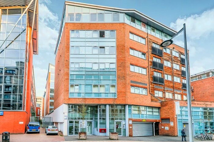 1 Bedroom Flat To Rent In Flat Skerne Road, Kingston Upon Thames, Surrey, KT2