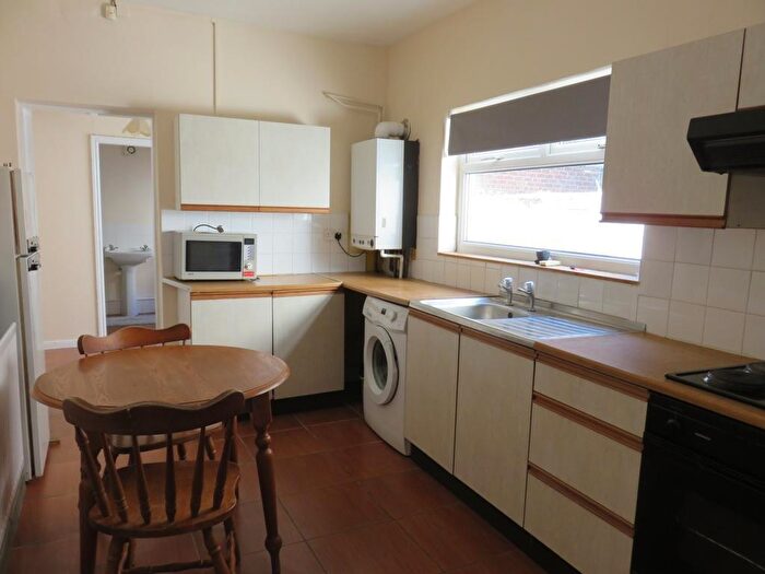 3 Bedroom Terraced House For Sale In Leonard Street, Hull, HU3