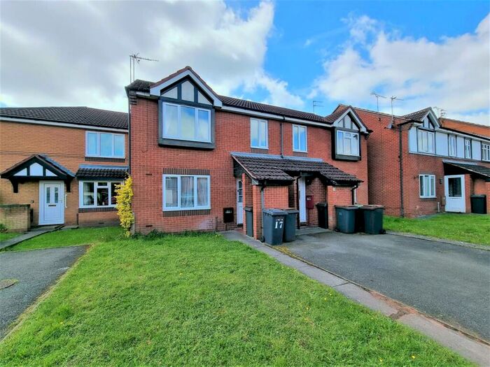 1 Bedroom Maisonette To Rent In Kenilworth Drive, Weavers Green, Nuneaton, CV11