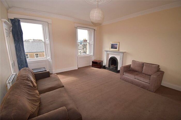 3 Bedroom Flat To Rent In East Preston Street, Edinburgh, EH8
