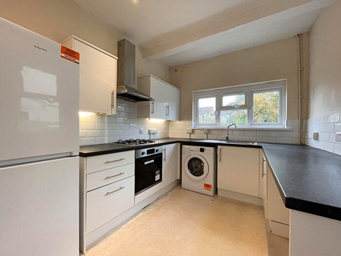2 Bedroom House To Rent In Morland Road, Croydon, CR0