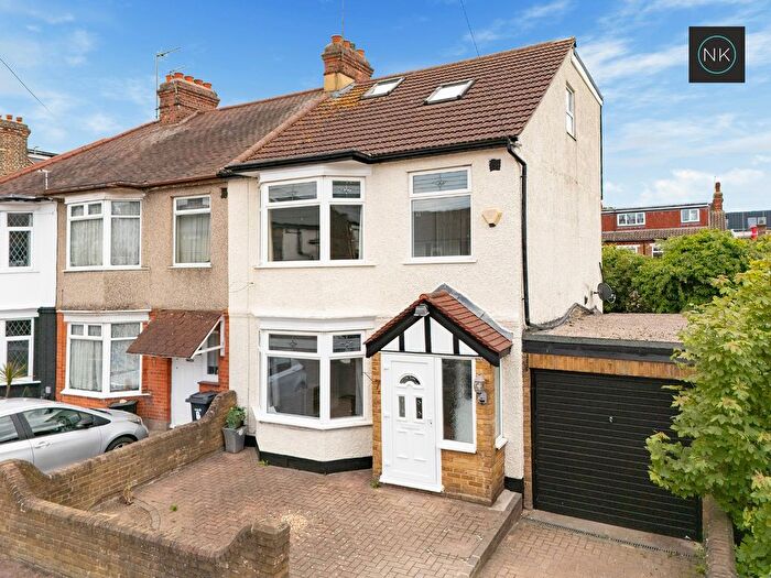 4 Bedroom End Terrace House To Rent In Malmesbury Road, South Woodford, London, E18