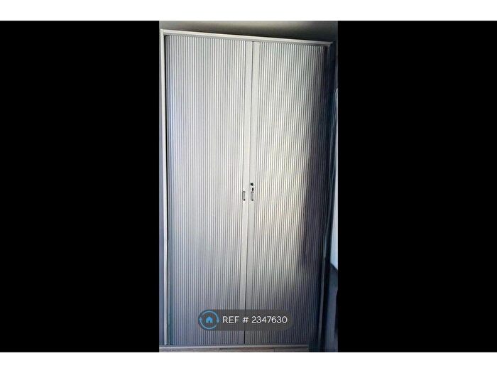 1 Bedroom Studio To Rent In Midsummer Avenue, Hounslow, TW4