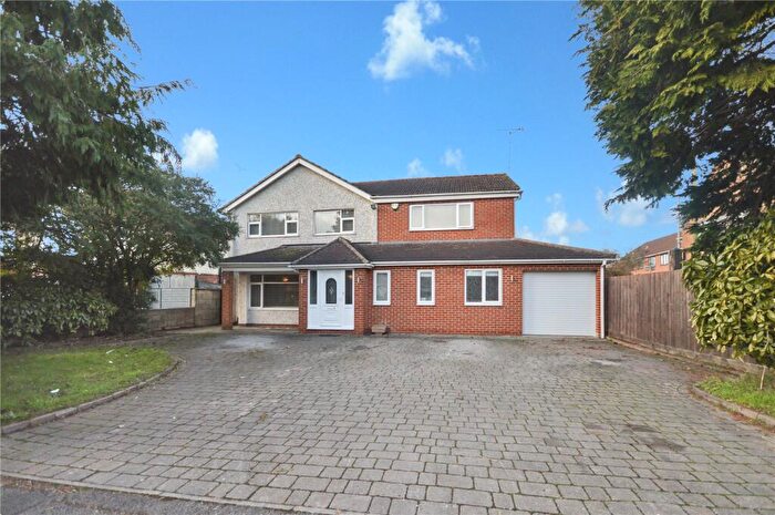 5 Bedroom Detached House For Sale In Shrivenham Road, Swindon, SN1